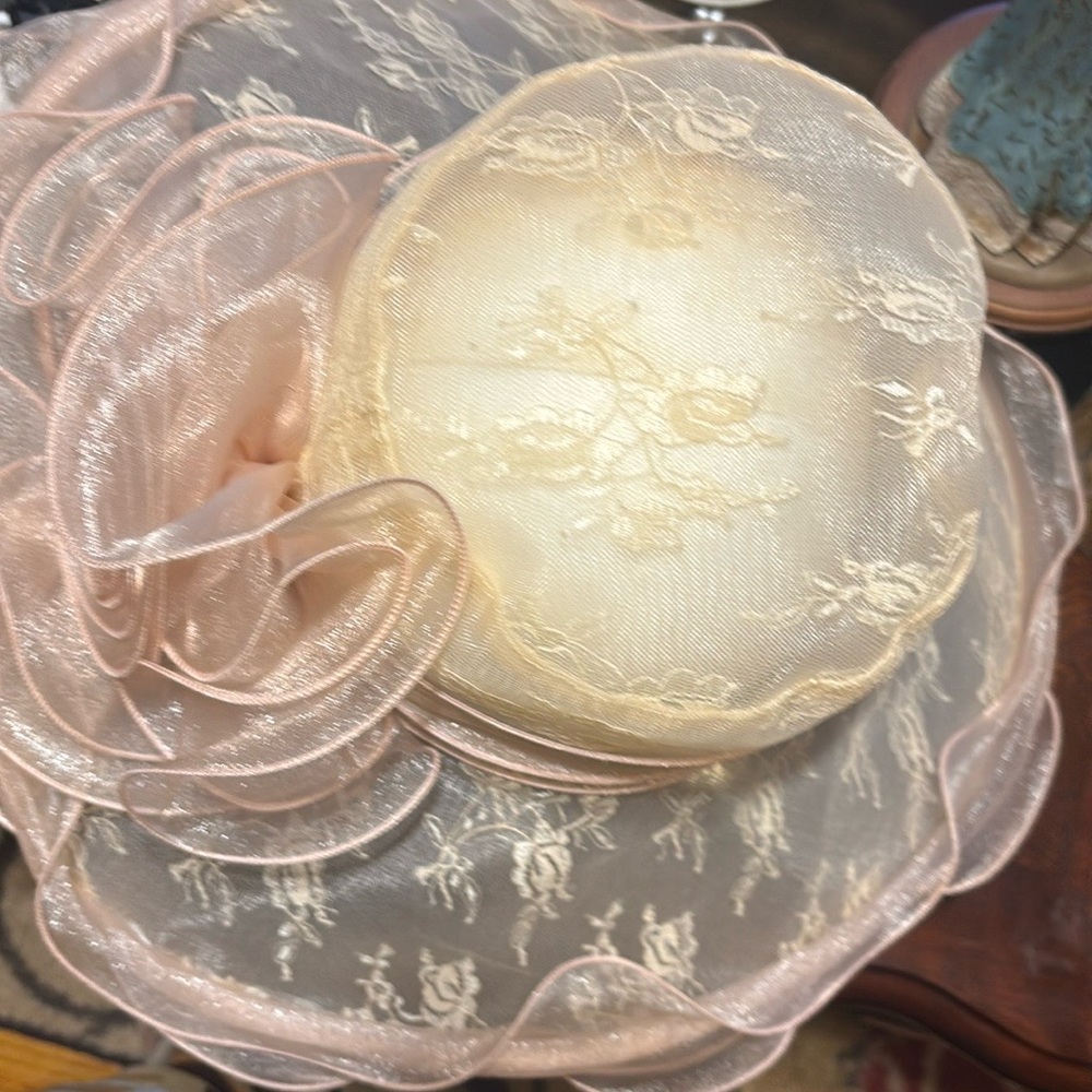 Elegant Lace Women's Hat